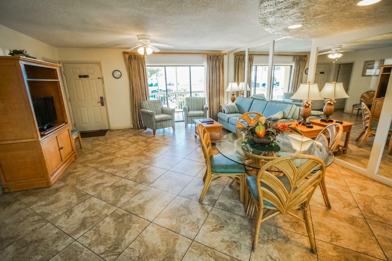 Coral Reef Resort St. Pete Beach Eksteriør billede